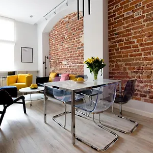  Apartment Elegant 2br, Amazing Old Town Views, Plac Solny Walk To Rynek! Amenities Polen